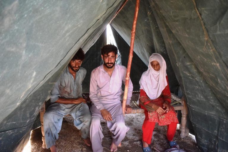 Pakistan flood relief 3