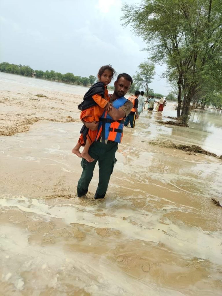 Pakistan flood relief 6