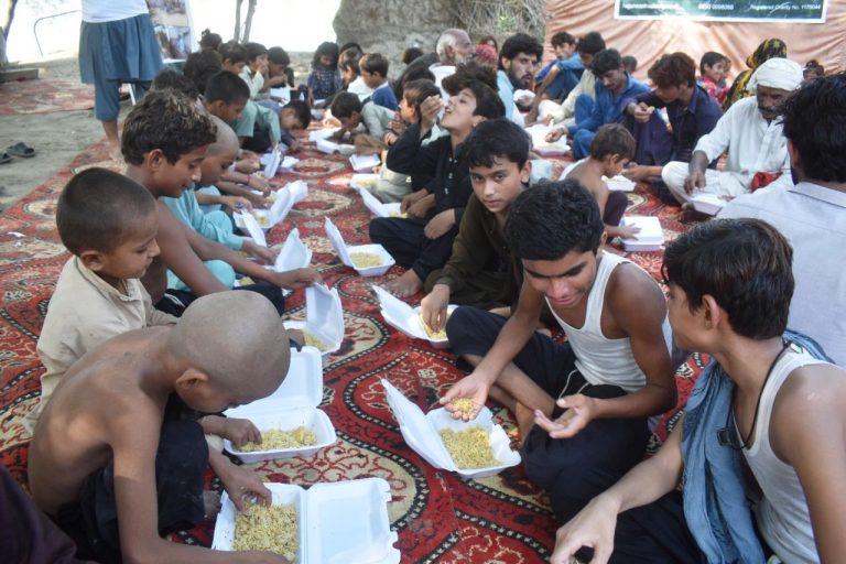 Pakistan flood relief 16